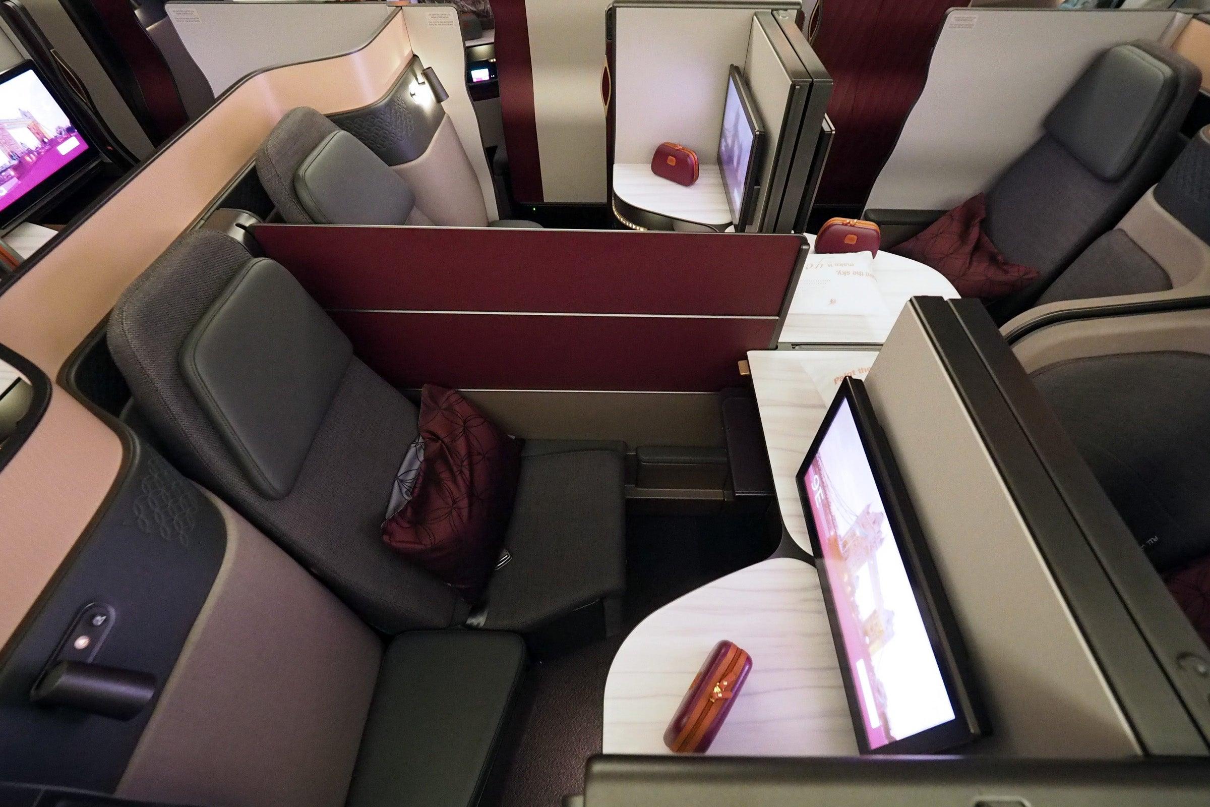 Qatar 777 Qsuite Review