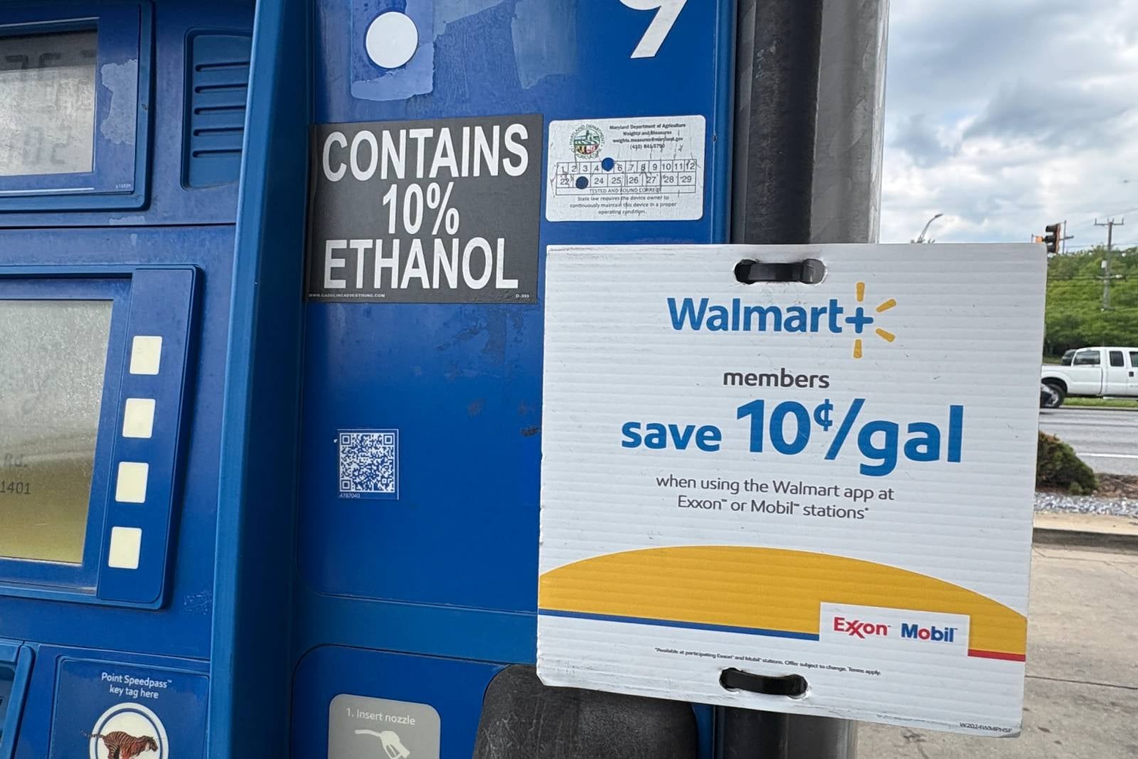 Blaine_WalmartGas4