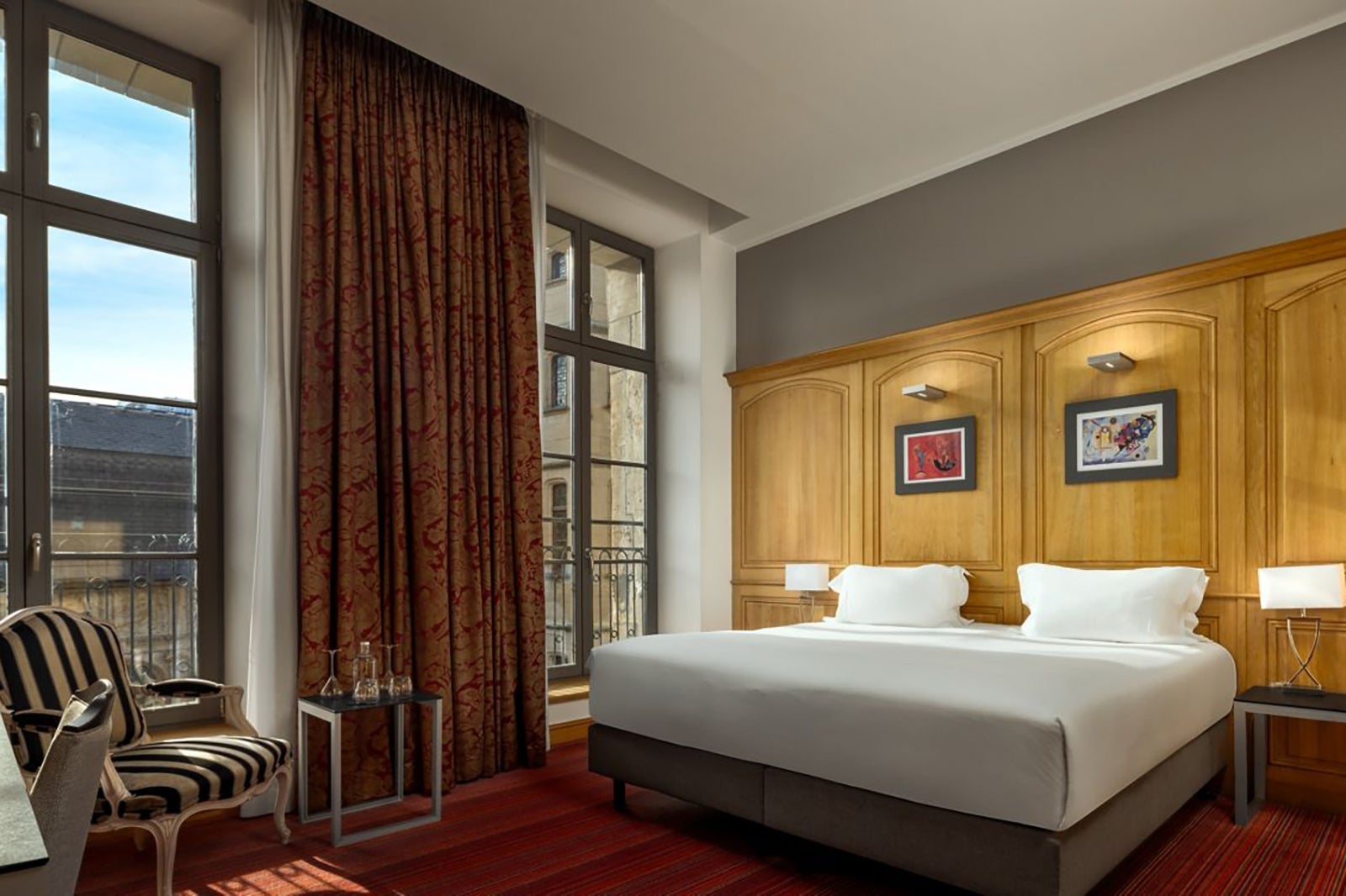 HOTEL DE BOURGTHEROULDE, AUTOGRAPH COLLECTION_Twin King Privilege Room_Marriott.com