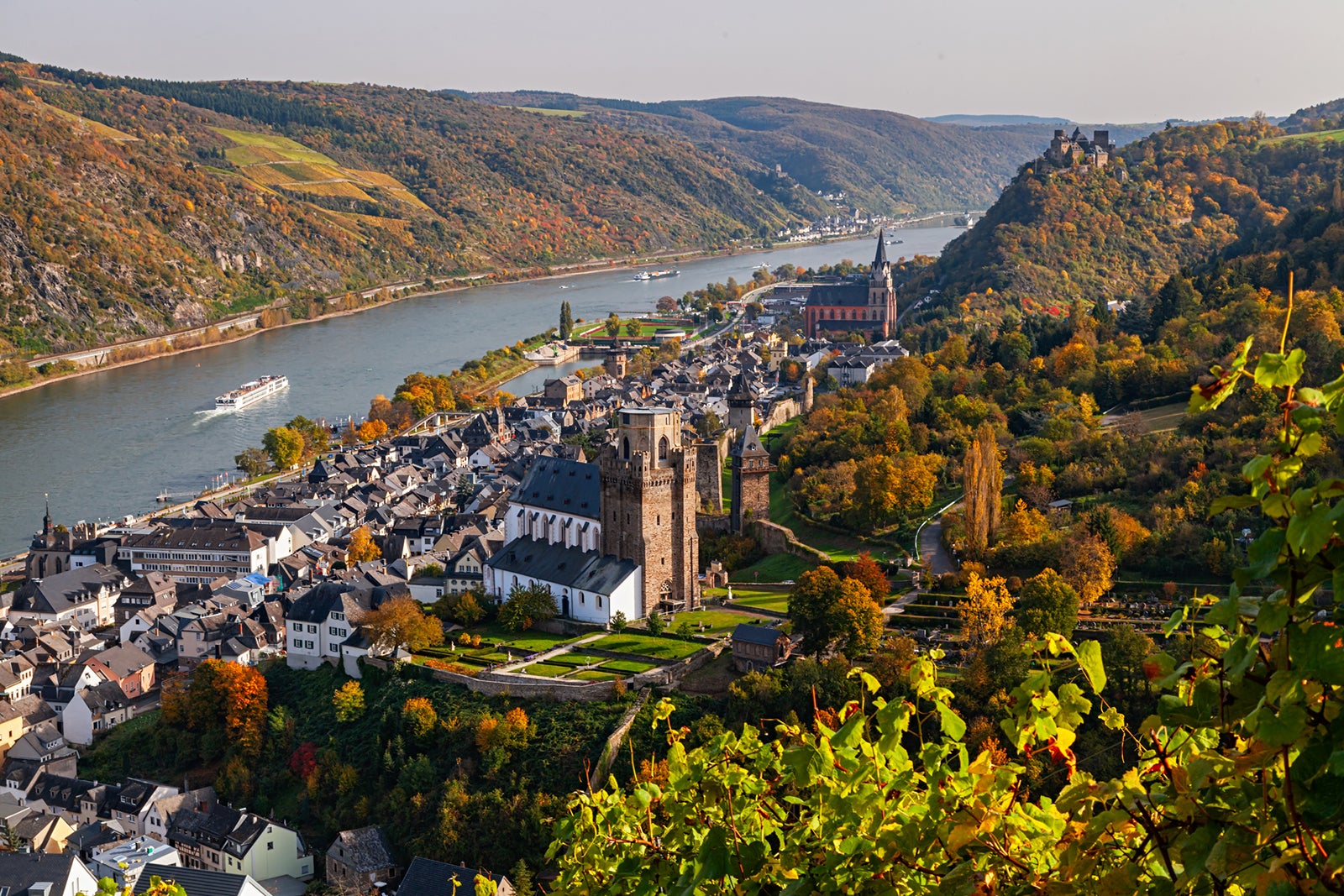 Rhine valley and Oberwesel town in autumn, Rhineland-Palatinate, Germany