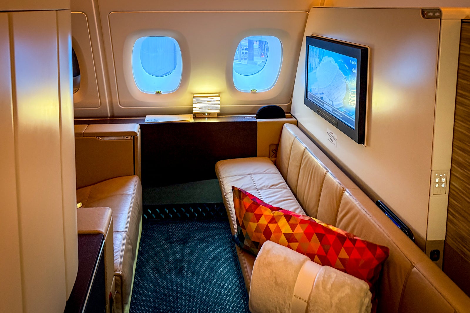 Etihad A380 Apartment Abu Paris Abu Dhabi