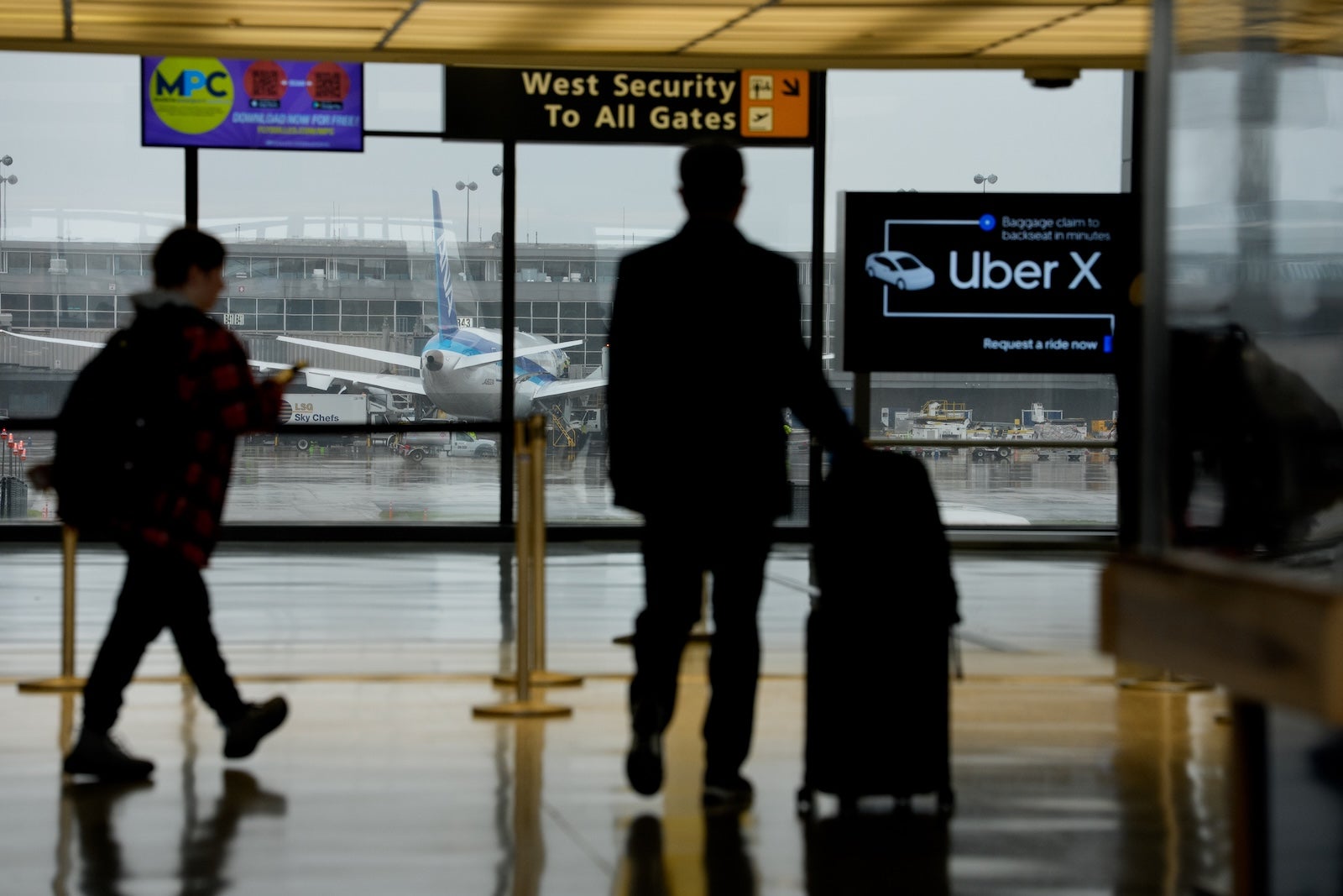 dulles travelers
